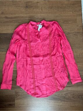 NWT Gap size XS Bright Pink Women's Button-Up Blouse